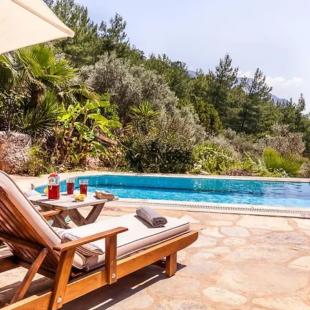 Villa Sleeps 2 Pool Air Con Wifi